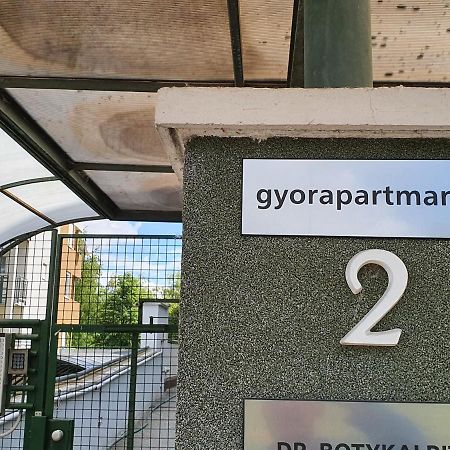 gyorapartman2 Bagian luar foto